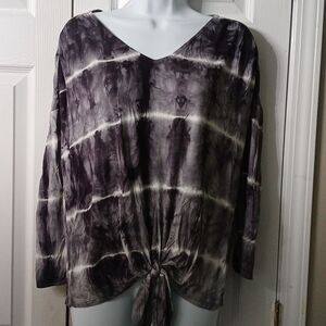New Directions gray black white tie dye knot front blouse Sz S NWOT